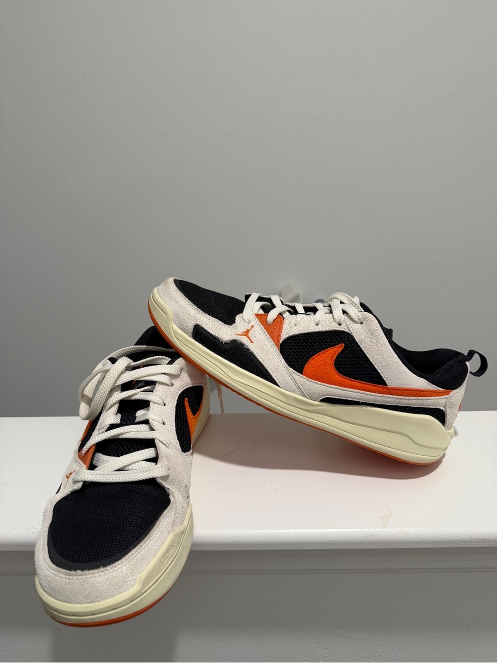 Nike Men's Low-Top Athletic Sneakers - Black, Orange, Cream